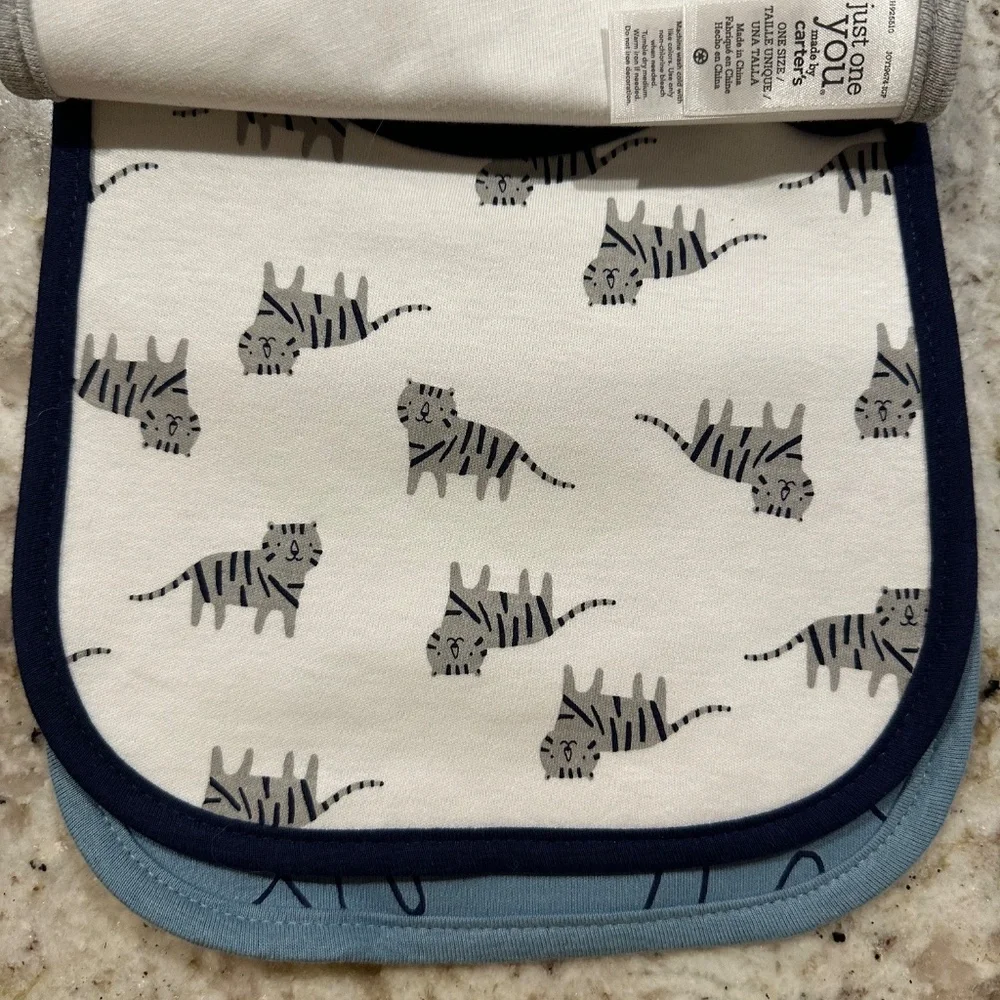 *BRAND NEW WITH TAGS* Carter's Big Cat Themed 3-Pack Teething Bibs